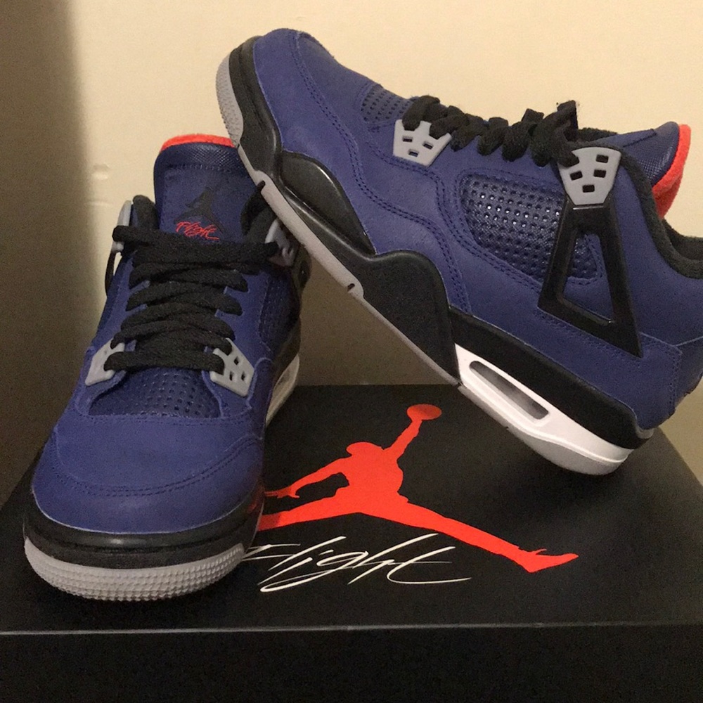 Air Jordan 4 Retro